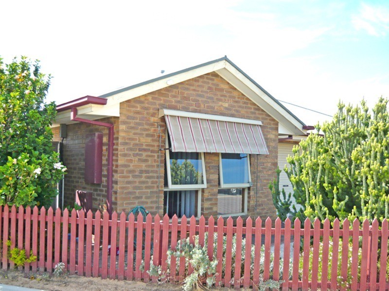 26 James  Street, Ethelton SA 5015