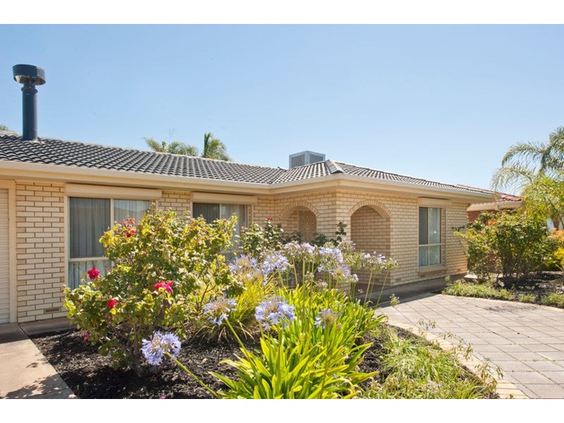 14 Thomson Crescent, North Haven SA 5018