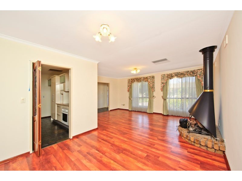 14 Thomson Crescent, North Haven SA 5018