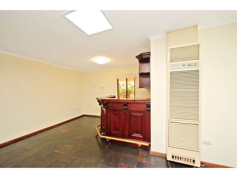 14 Thomson Crescent, North Haven SA 5018