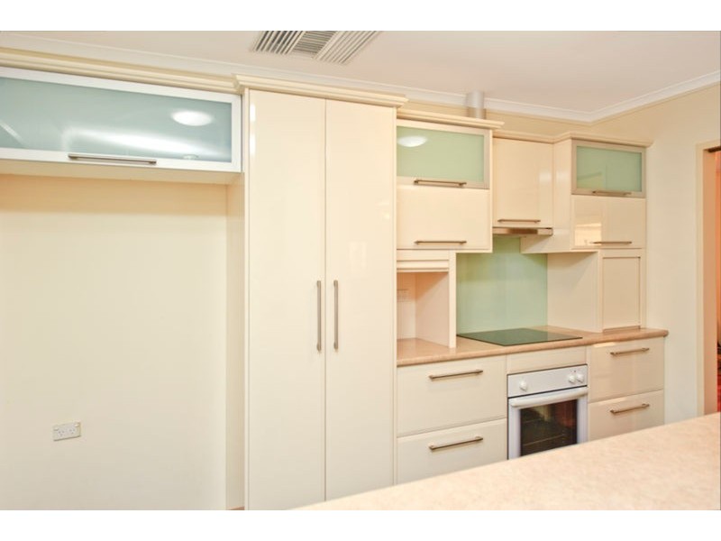 14 Thomson Crescent, North Haven SA 5018