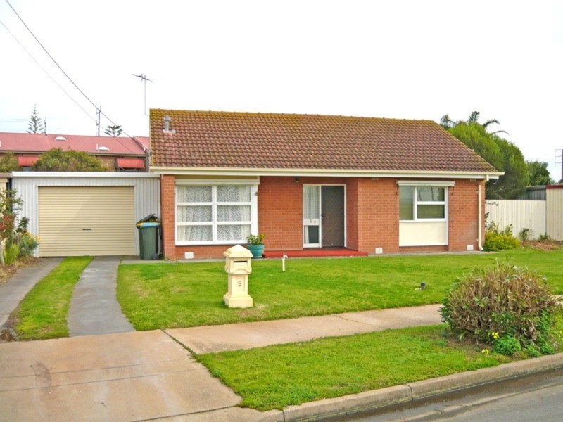 5 Wollowra Crescent, Largs North SA 5016