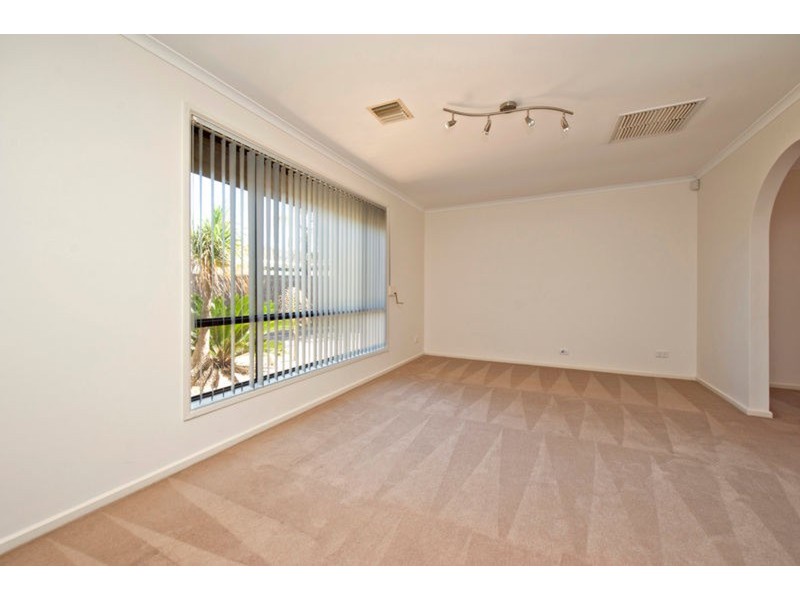 7 Challenge Court, North Haven SA 5018