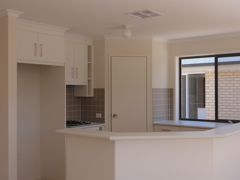 11a Wollowra Crescent, Largs North SA 5016