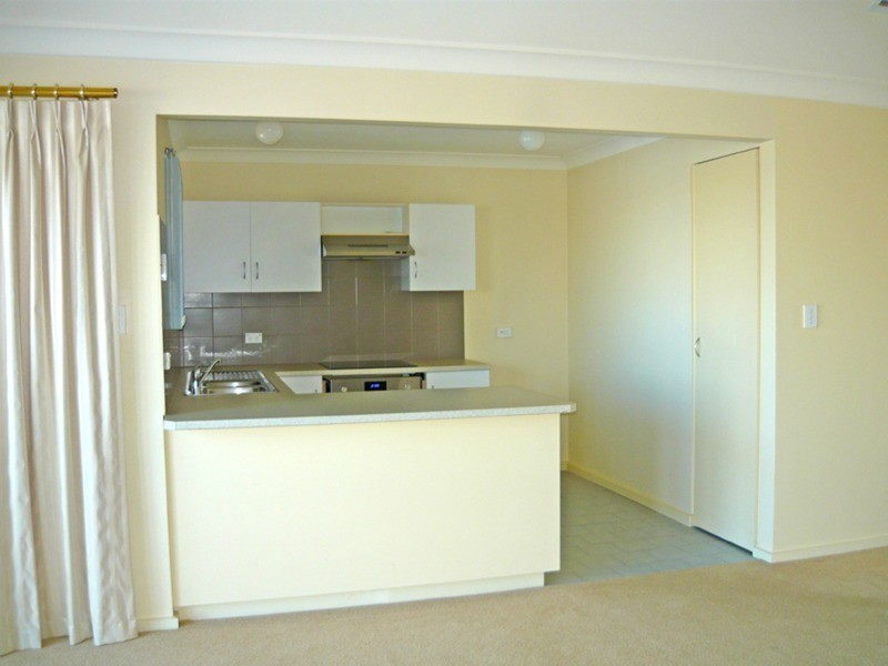 4/12 Arcadia Court, North Haven SA 5018