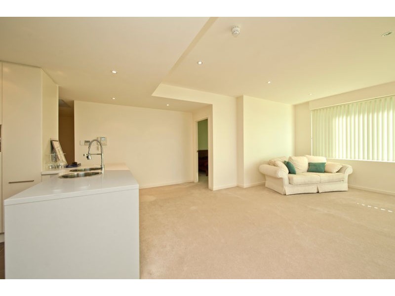 606/1-2 Tarni Court, Port Adelaide SA 5015