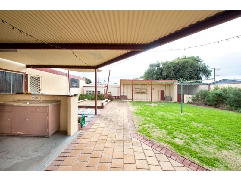21 Bristol Crescent, Taperoo SA 5017