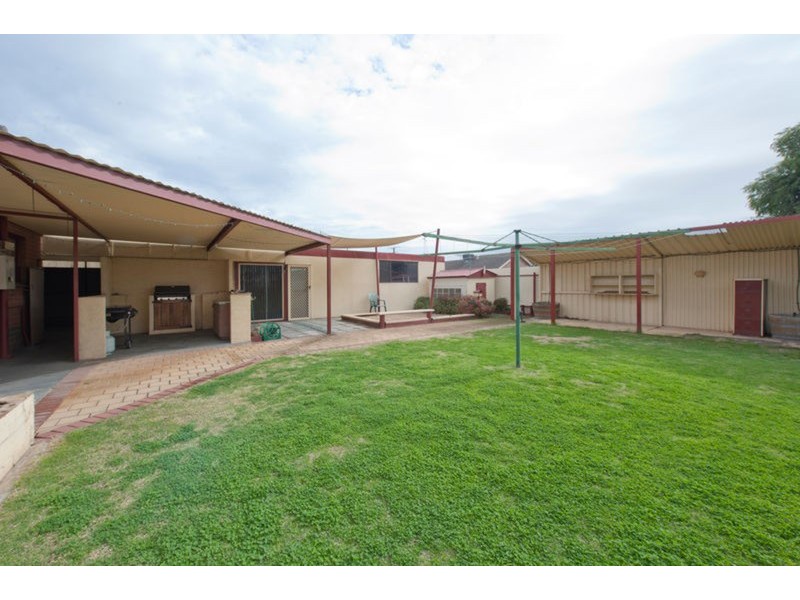 21 Bristol Crescent, Taperoo SA 5017
