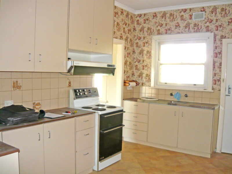 28 Fourth  Avenue, Semaphore Park SA 5019