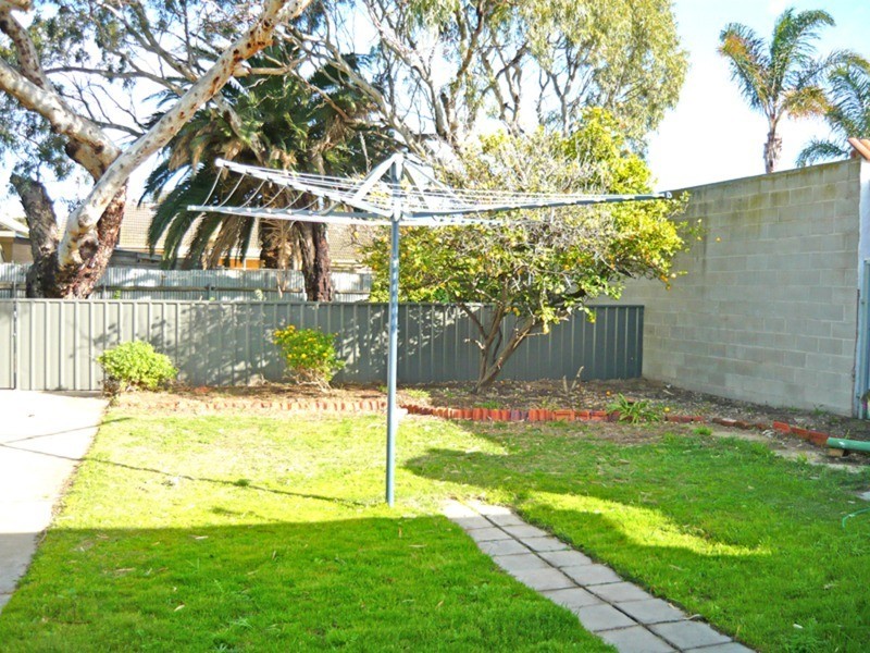 28 Fourth  Avenue, Semaphore Park SA 5019