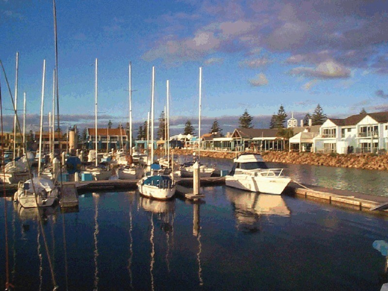 2/11 Oronsay Drive, North Haven SA 5018