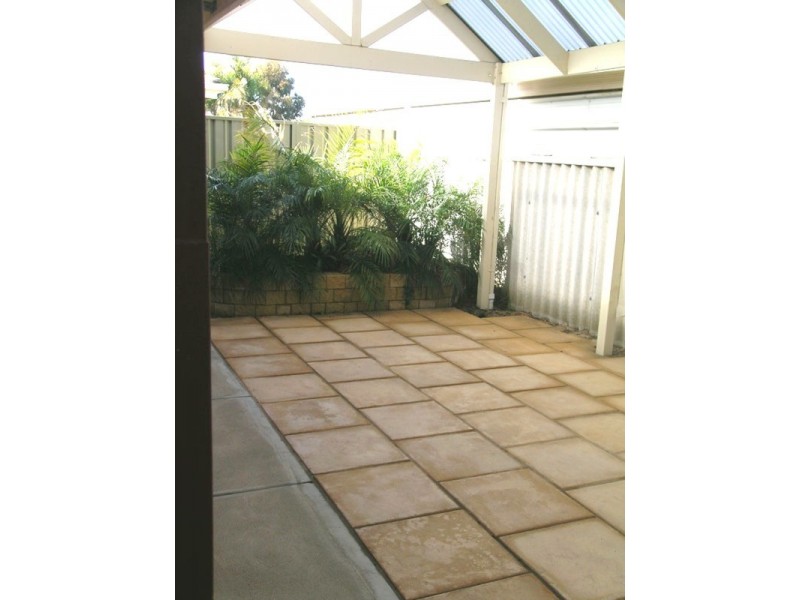 2/11 Oronsay Drive, North Haven SA 5018