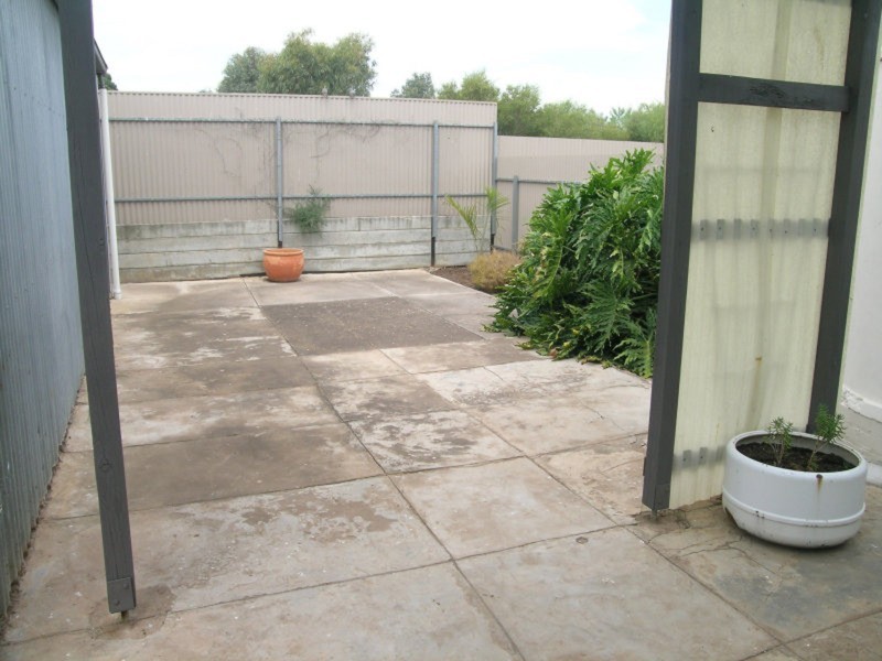 11 Pine Street, Woodville Gardens SA 5012