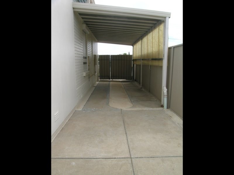 11 Pine Street, Woodville Gardens SA 5012