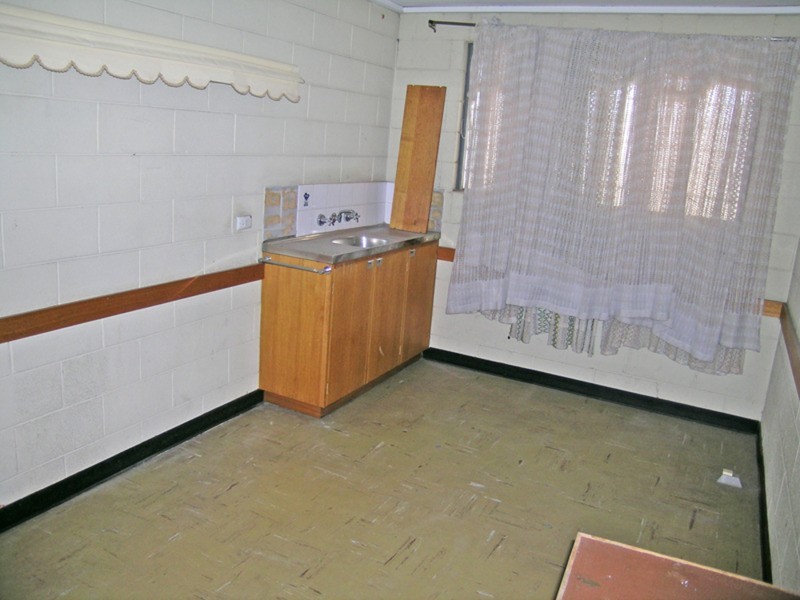 98 Commercial Road, Port Adelaide SA 5015