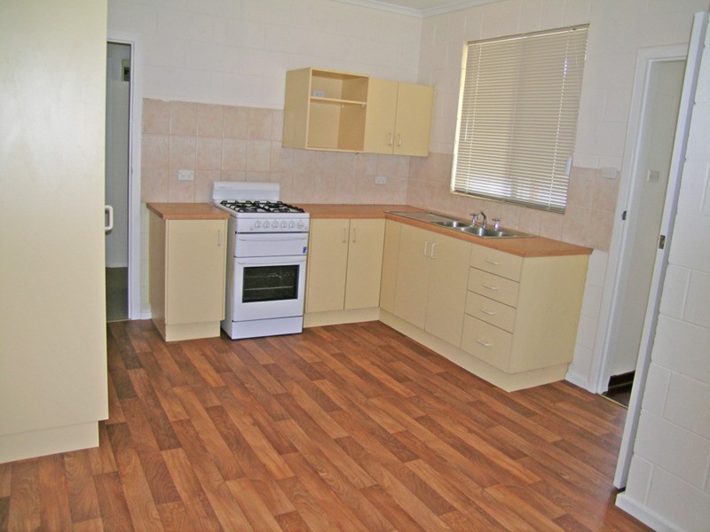 4 Macedonia  Street, Taperoo SA 5017