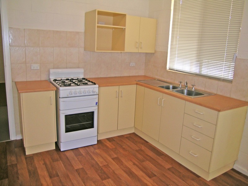 4 Macedonia  Street, Taperoo SA 5017