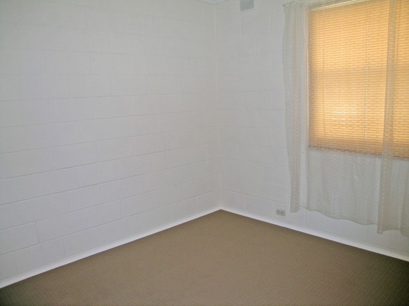 4 Macedonia  Street, Taperoo SA 5017