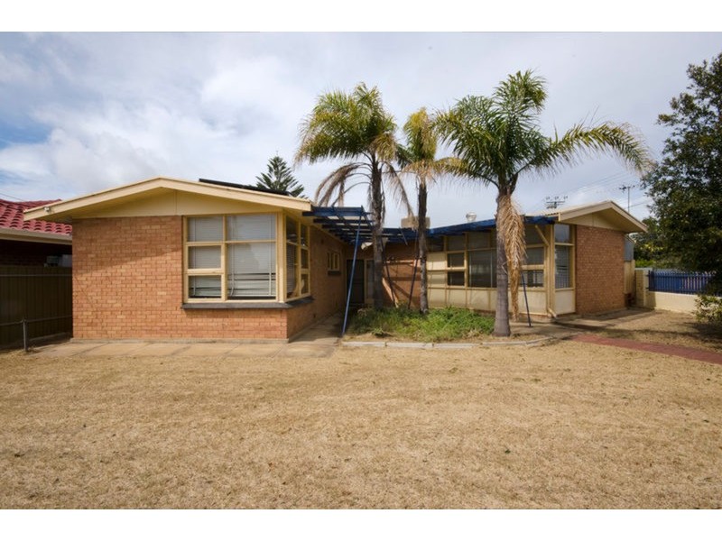 34 Centre  Street, Largs Bay SA 5016