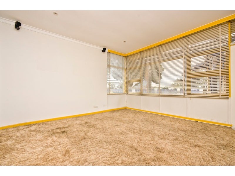 34 Centre  Street, Largs Bay SA 5016