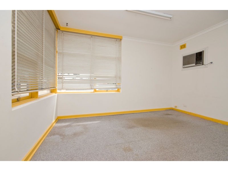 34 Centre  Street, Largs Bay SA 5016