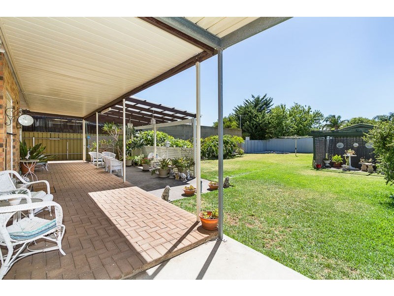 298 Railway  Terrace, Taperoo SA 5017