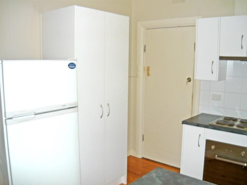 14 Centre Street, Largs Bay SA 5016