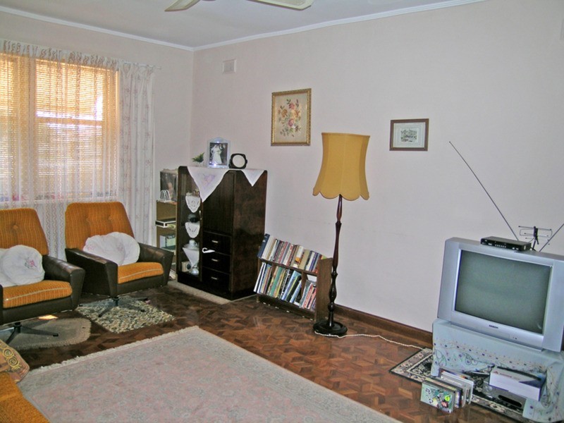 64 Marmora  Terrace, Osborne SA 5017