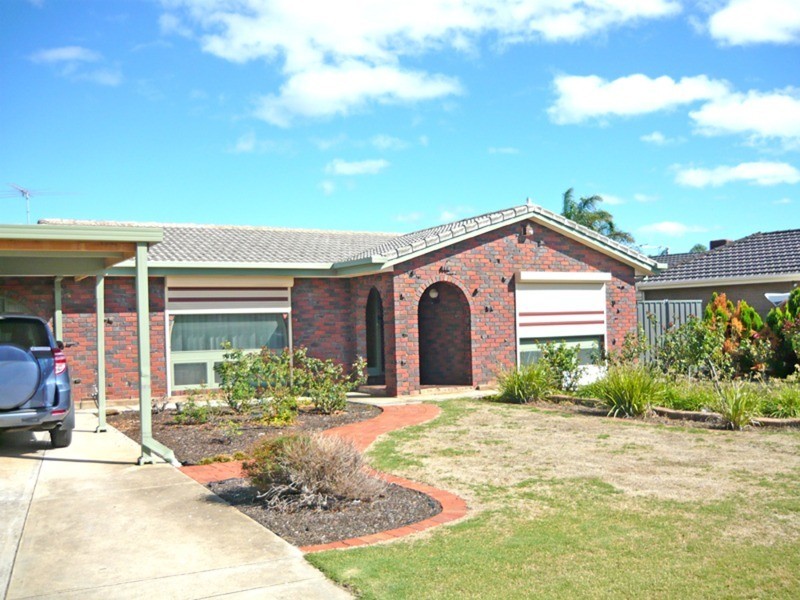 41 NEWCOMBE Avenue, West Lakes Shore SA 5020