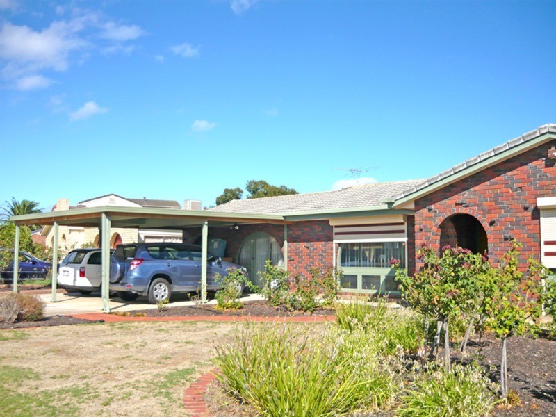 41 NEWCOMBE Avenue, West Lakes Shore SA 5020