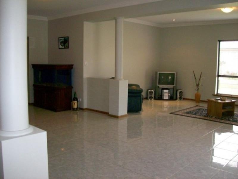 19 Newhaven Terrace, Burton SA 5110