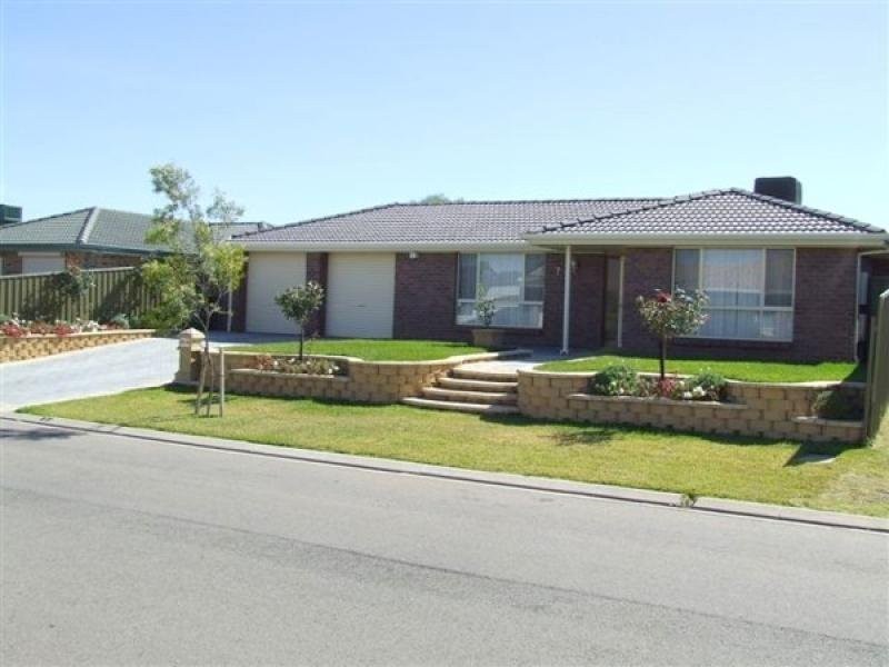 7 Columbia Street, Paralowie SA 5108