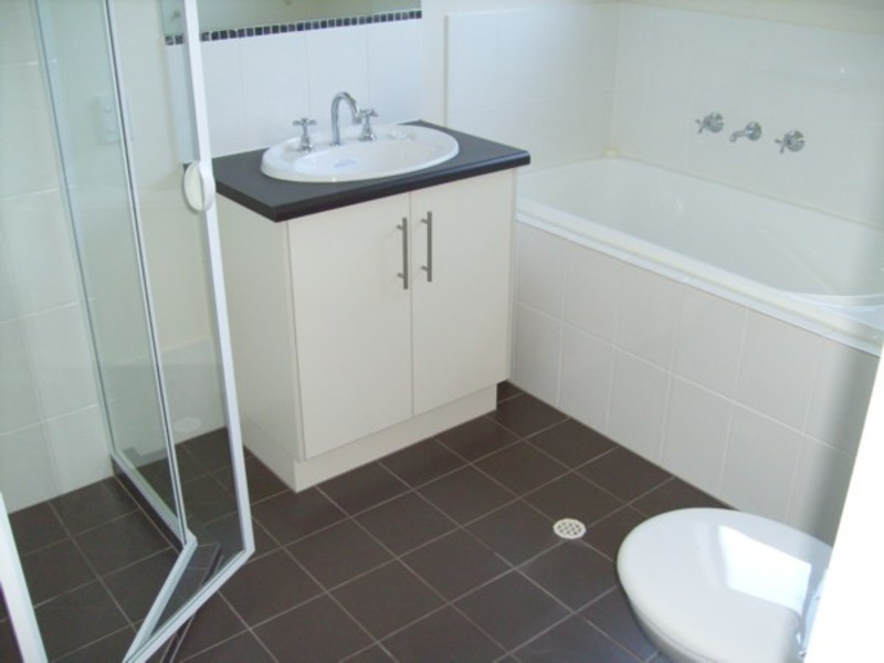 17 Tatura Road, Munno Para West SA 5115