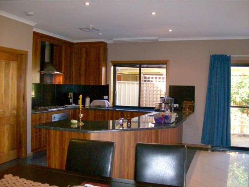 1 Parkview Street, Burton SA 5110