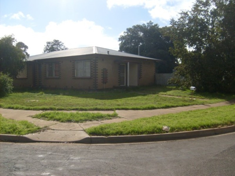 28 Crabb Road, Smithfield Plains SA 5114