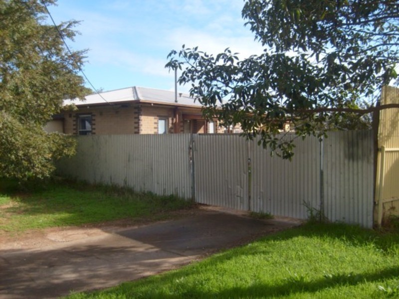 28 Crabb Road, Smithfield Plains SA 5114