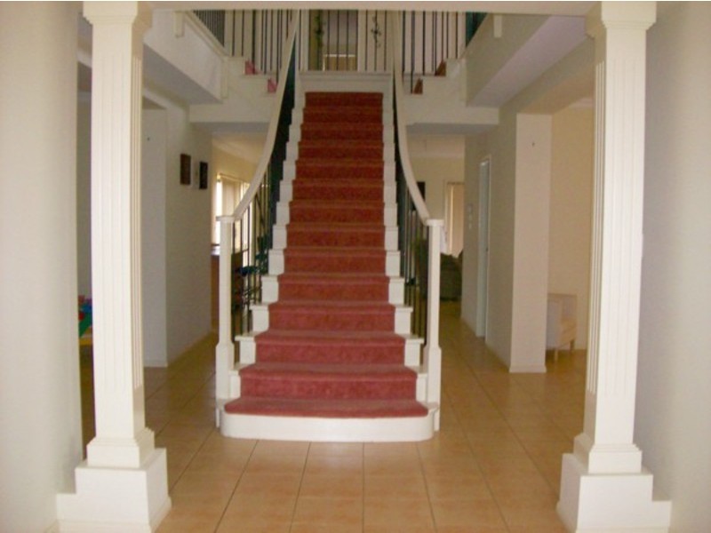 46 Lakefield Crescent, Mawson Lakes SA 5095