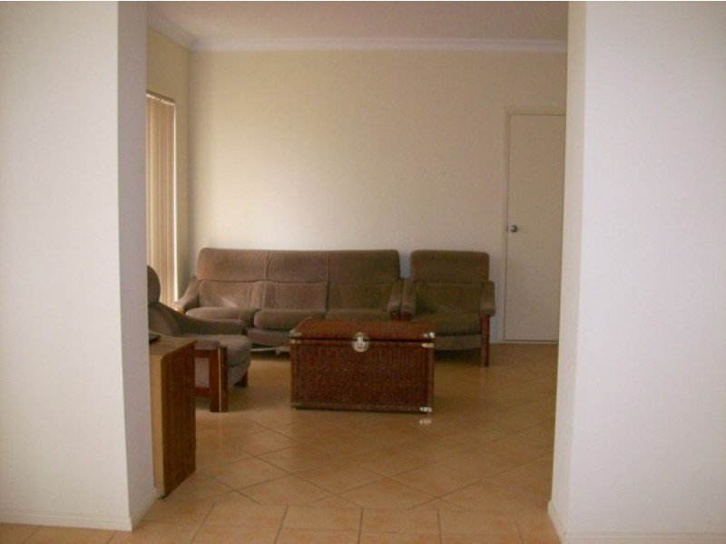 46 Lakefield Crescent, Mawson Lakes SA 5095