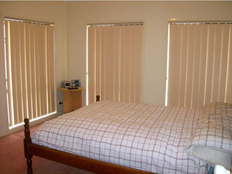 46 Lakefield Crescent, Mawson Lakes SA 5095