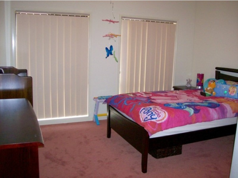 46 Lakefield Crescent, Mawson Lakes SA 5095