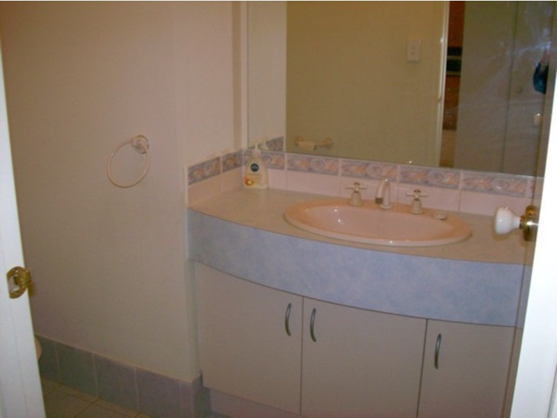 46 Lakefield Crescent, Mawson Lakes SA 5095