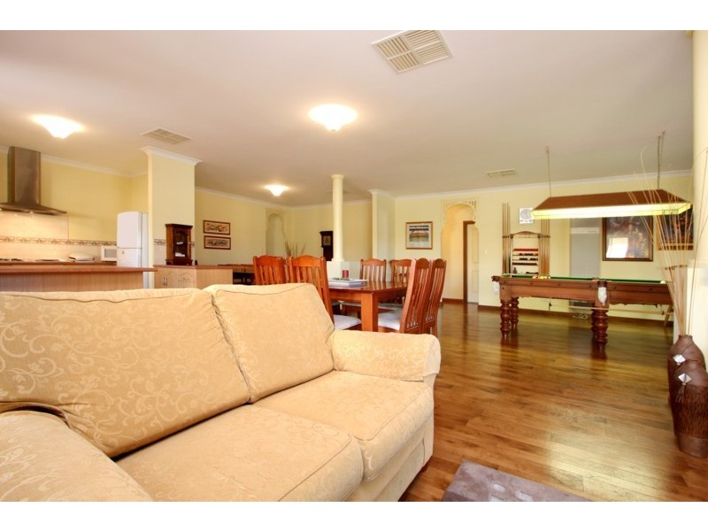 2 Chelsea Drive, Enfield SA 5085