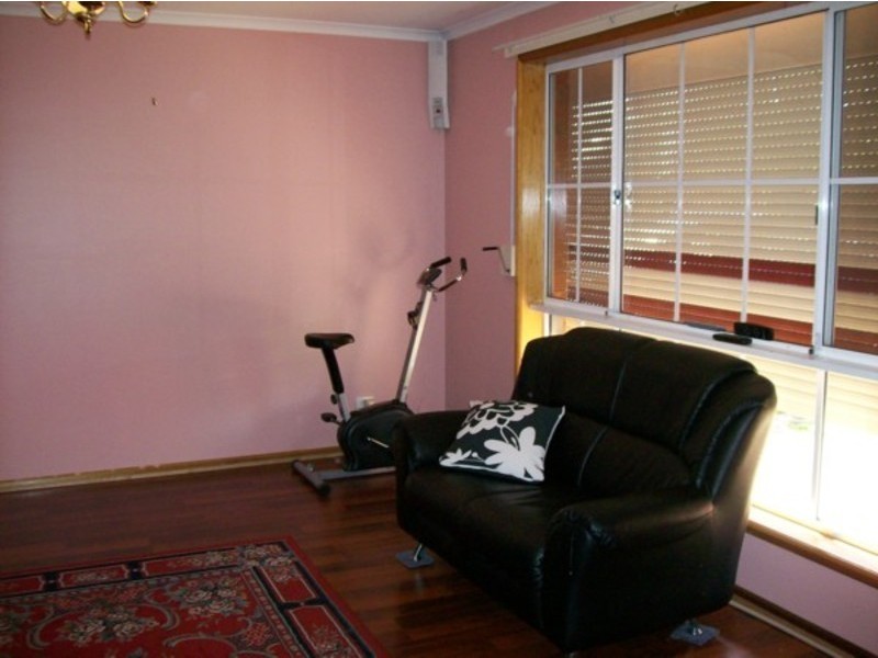 28 Shirley Avenue, Parafield Gardens SA 5107