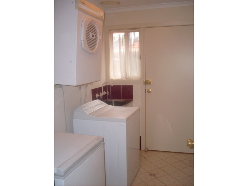 103 President Avenue, Andrews Farm SA 5114