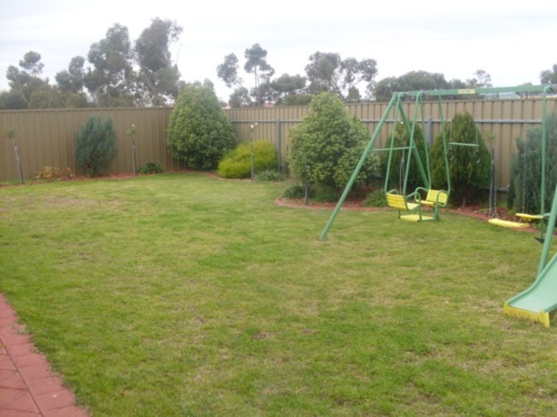 103 President Avenue, Andrews Farm SA 5114