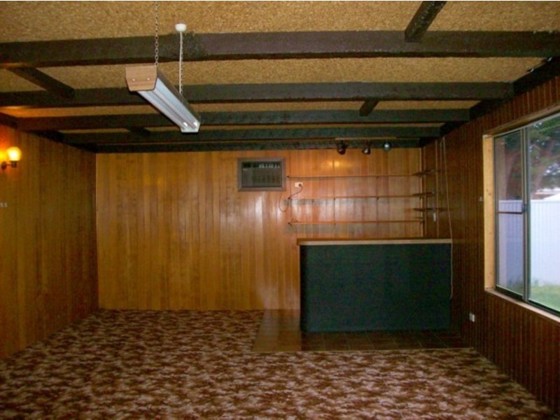 33 Daphne Road, Salisbury East SA 5109