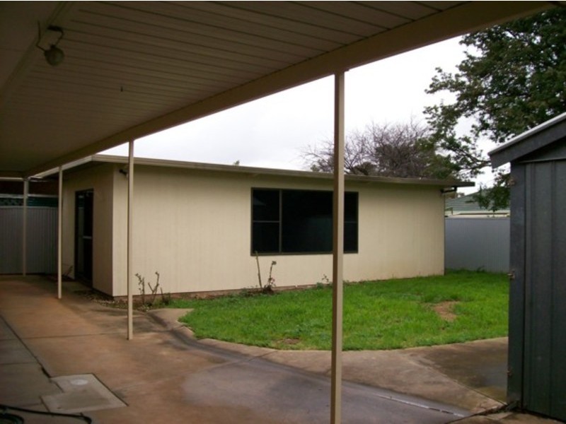 33 Daphne Road, Salisbury East SA 5109