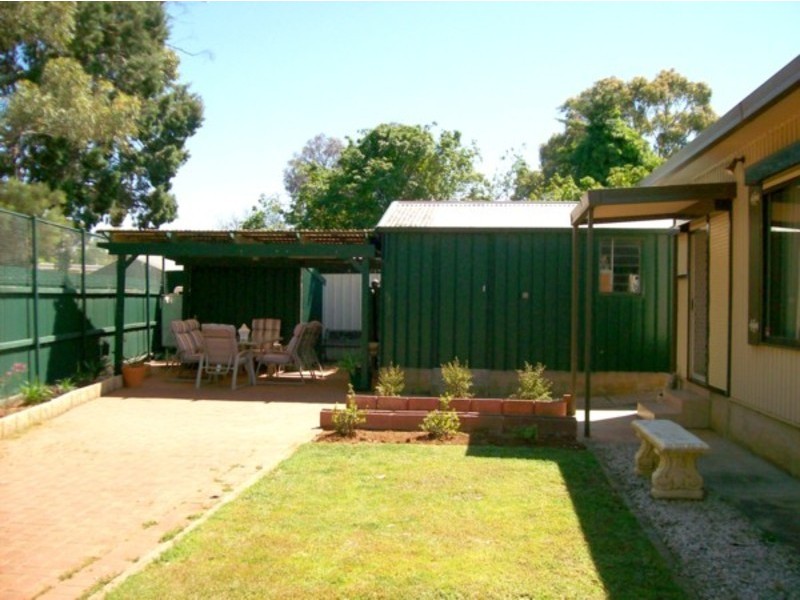 17 Daphne Road, Salisbury East SA 5109