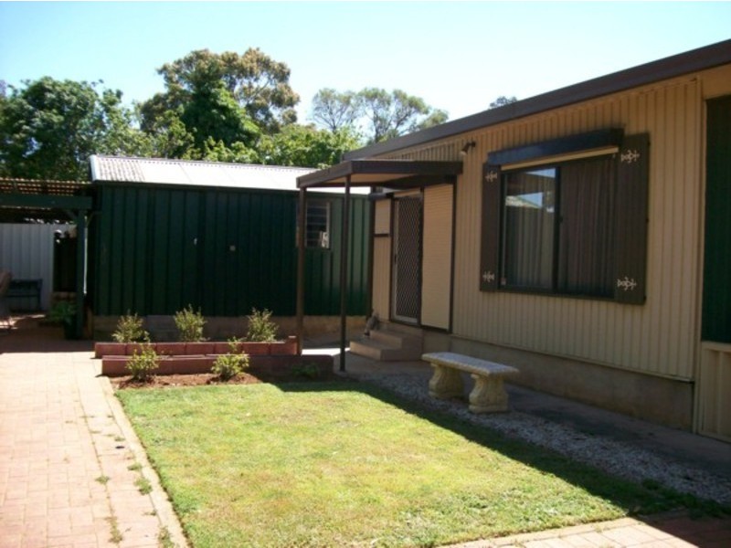 17 Daphne Road, Salisbury East SA 5109