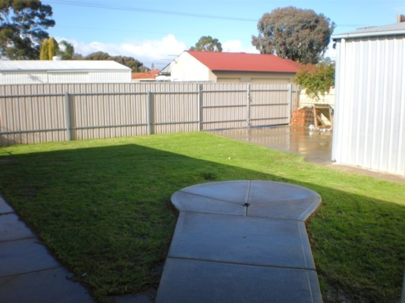 1 Whitley Street, Parafield Gardens SA 5107